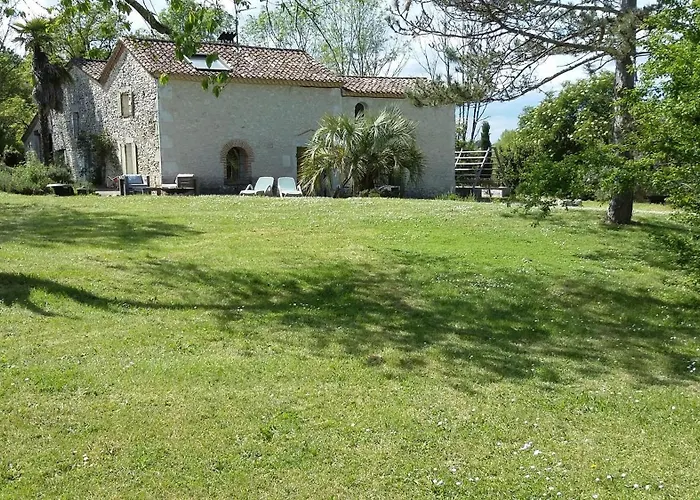Charmante Maison De Campagne Proche De Bergerac, Sites De Dordogne, Randonnees