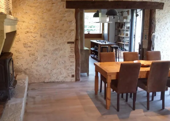 Charmante Maison De Campagne Proche De Bergerac, Sites De Dordogne, Randonnees