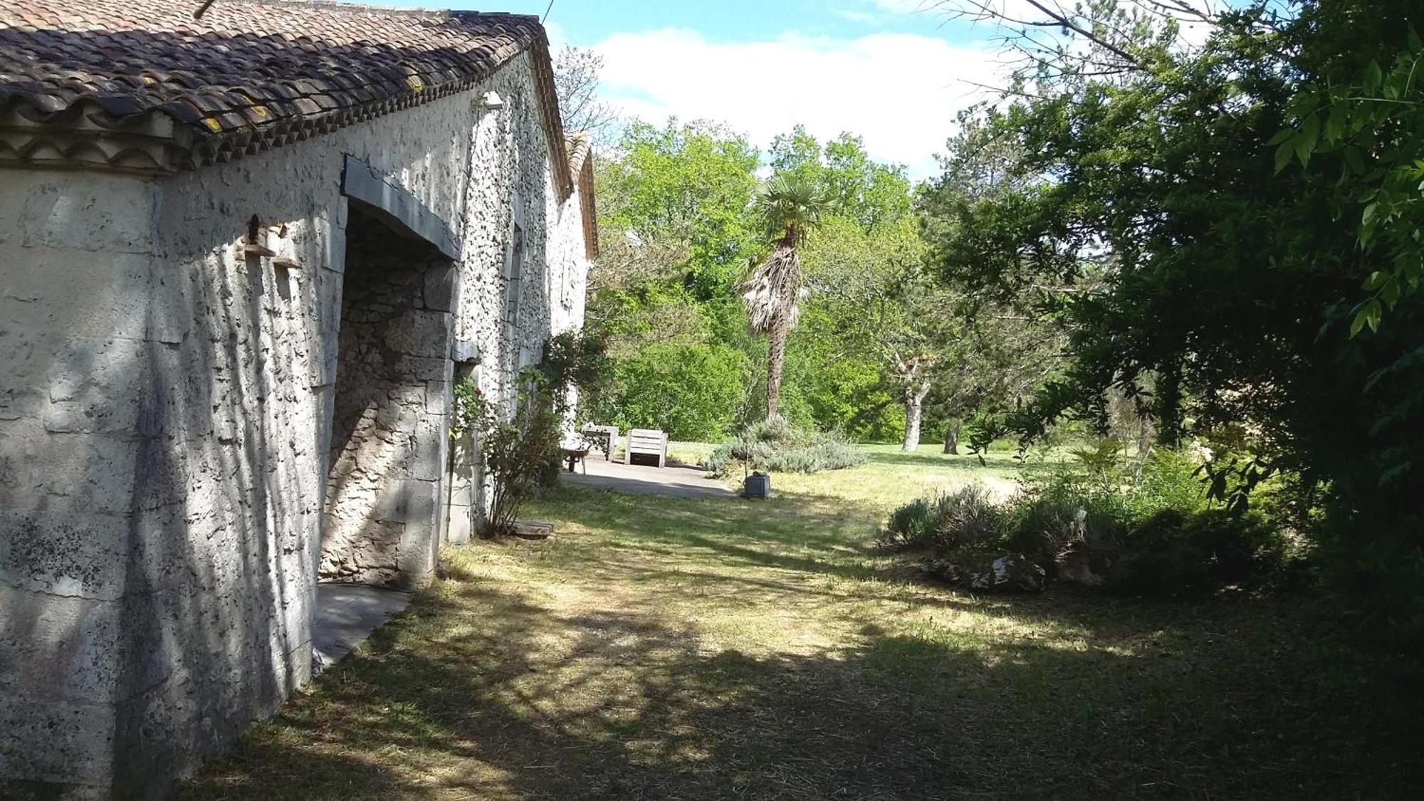Charmante Proche De Bergerac, Sites De Dordogne, Randonnees Sadillac